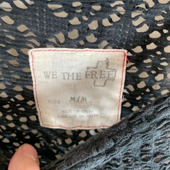 We The Free Crocheted Scoop Neck Top Sz M - Picture 3 of 6